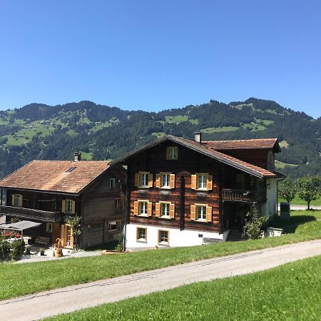 Latura - 3.5 Zimmerwohnung für 4 Personen, 80m2 Buchen im Prattigau Exterior foto
